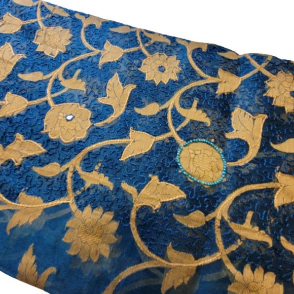 Blue and Gold Saree PRE-PLEATED with Sequin Mirror Accents- NEW ! - Picture 9 of 15